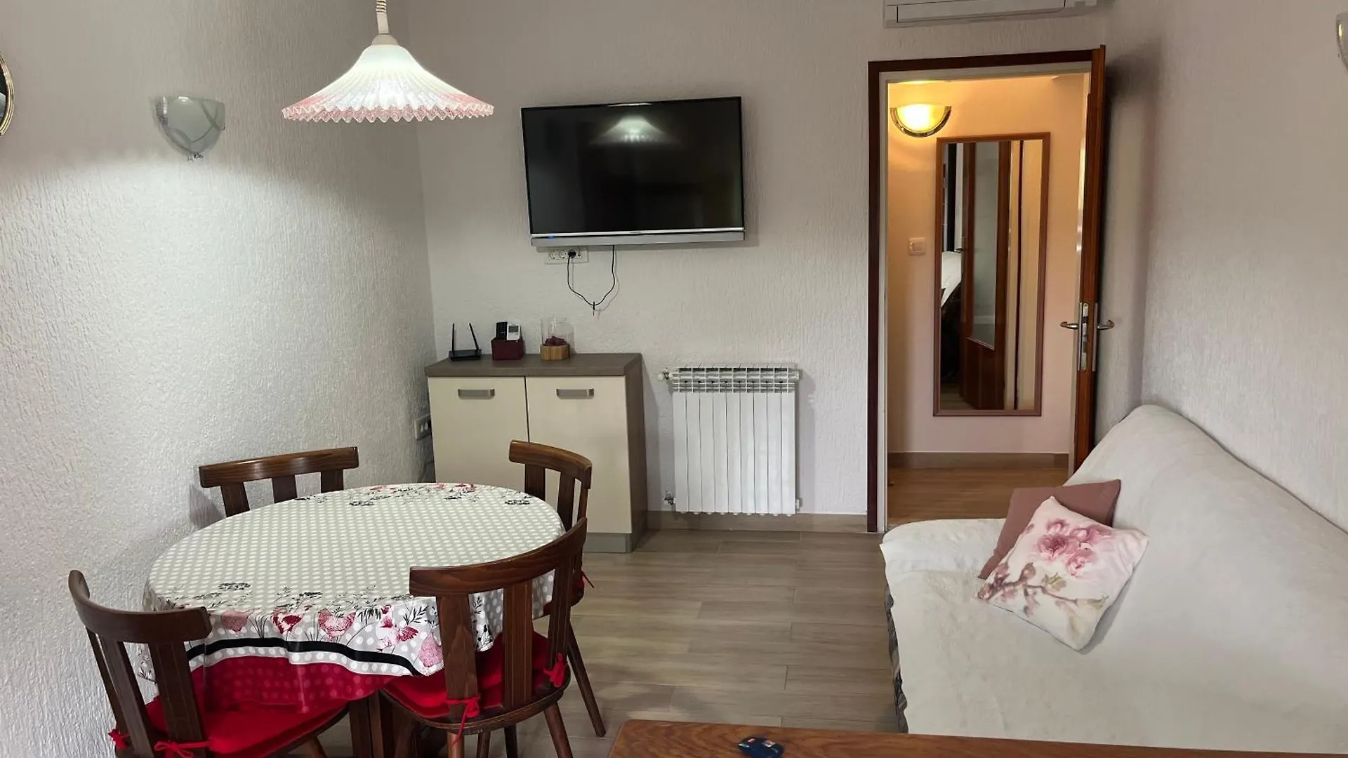 Elena Relax For 4, Hike And Bike Apartment Rabac Croatia